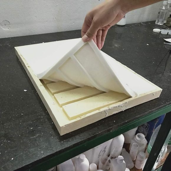 文化石液態硅膠模具膠縮水率大該怎么辦？